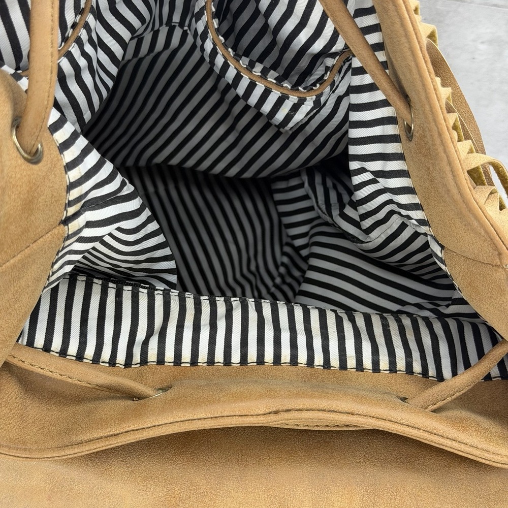 Expressions NYC Backpack Brown Tan Faux Leather Fringe Boho Festival Western - Picture 6 of 7